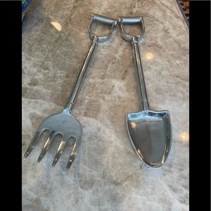 Aluminum garden shovel and pitchfork utensils